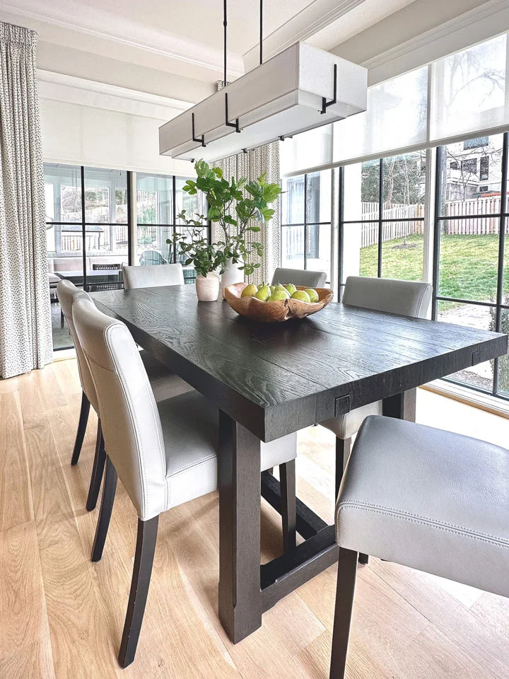 custom drapery , transitional dining room , transitional pendant , tray ceiling